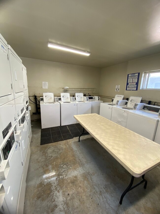 Building Photo - 5021 Atlantic Ave