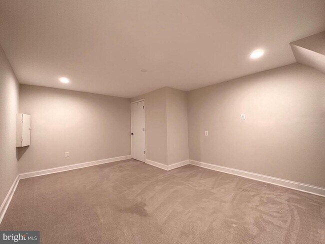 Building Photo - 3126 Flintlock Rd