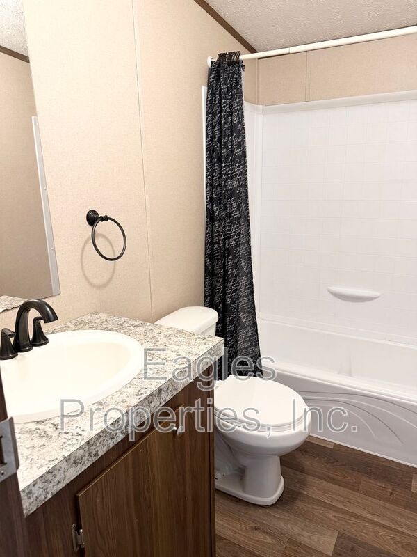 Building Photo - 863 Pecan Rd