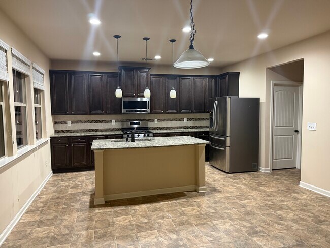 Building Photo - 2056 Tweed Dr