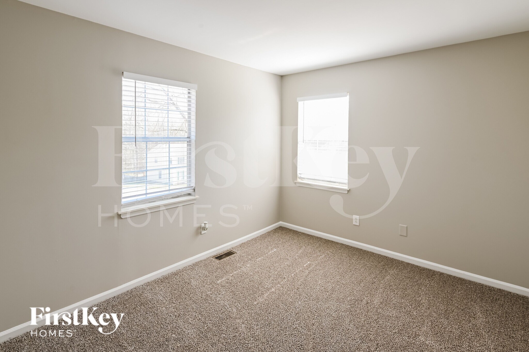 Building Photo - 2101 Killarney Pl