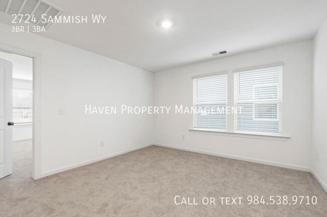 Building Photo - 2724 Sammish Way