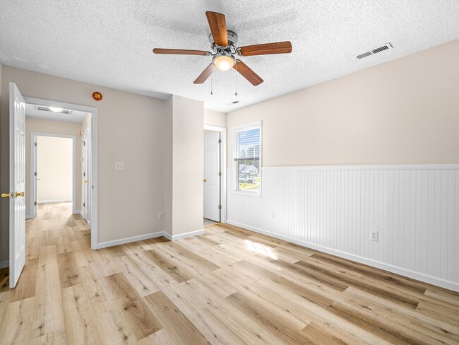 Building Photo - Aragona Village