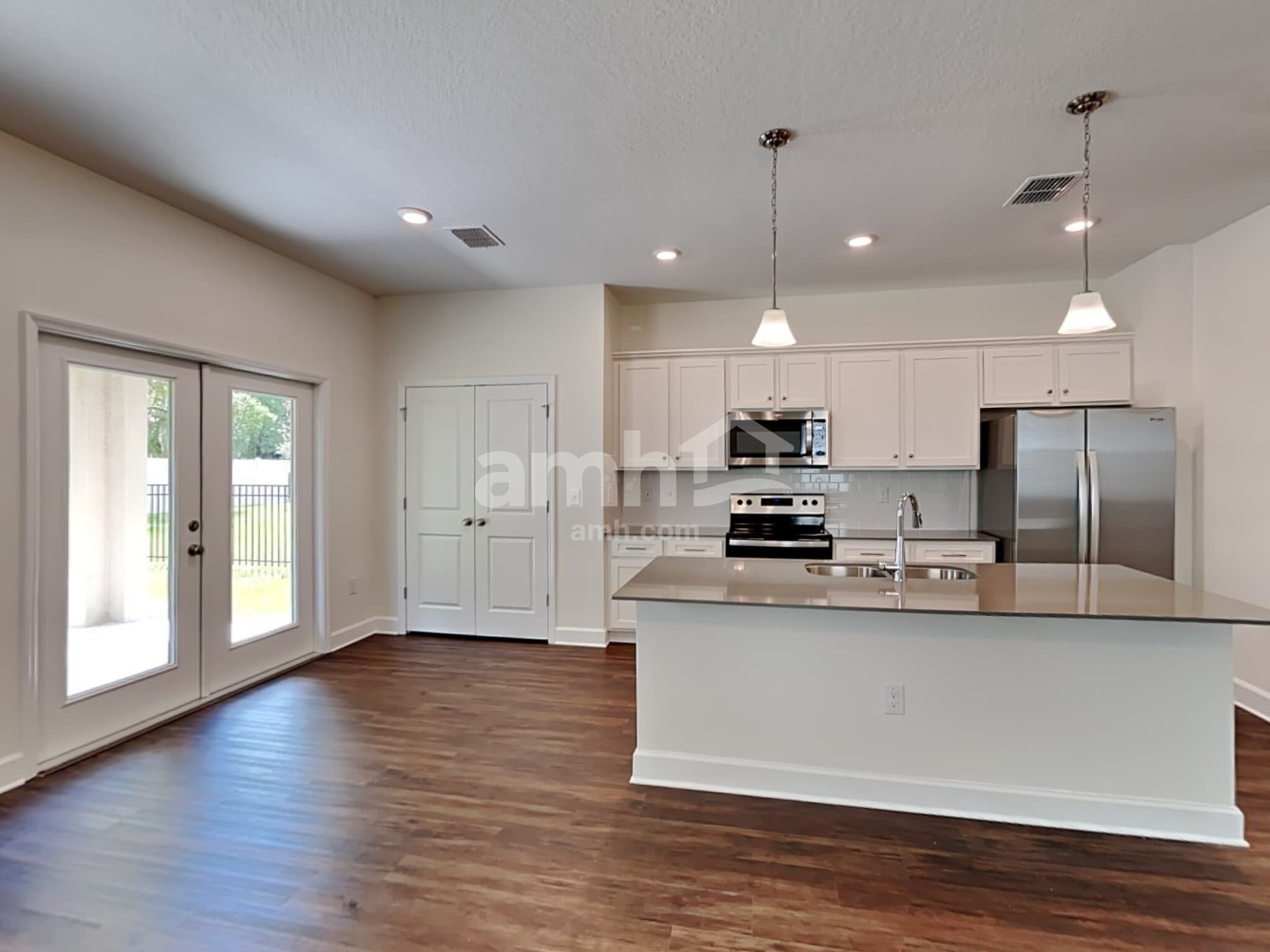 Building Photo - 1115 Walden Pond Dr