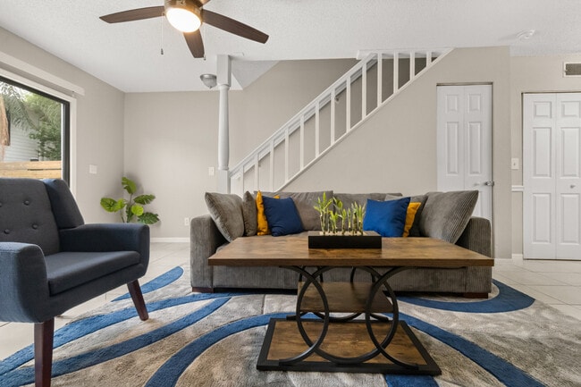 Building Photo - 13921 Heritage Club Dr