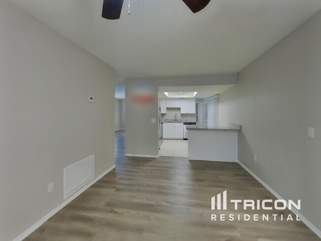 Building Photo - 638 Alton Rd