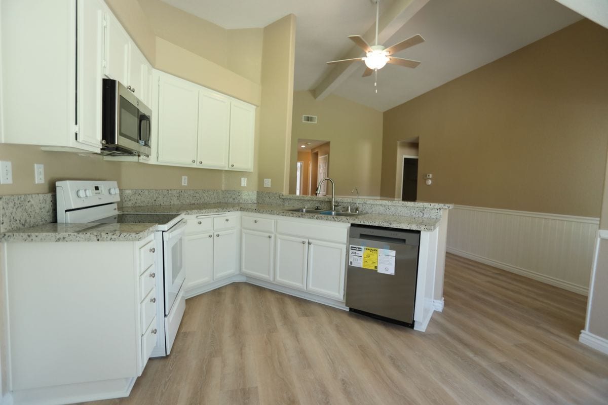 Building Photo - 30288 Mersey Ct