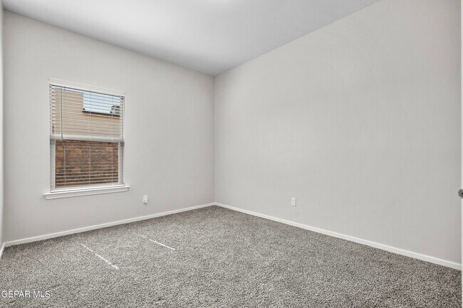 Building Photo - 7480 Rio Rimac Dr