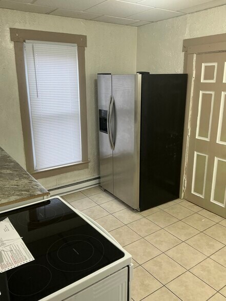 Building Photo - 1522 N E St