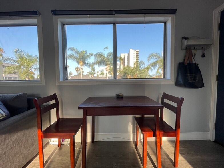Building Photo - 1616 E Ocean Blvd