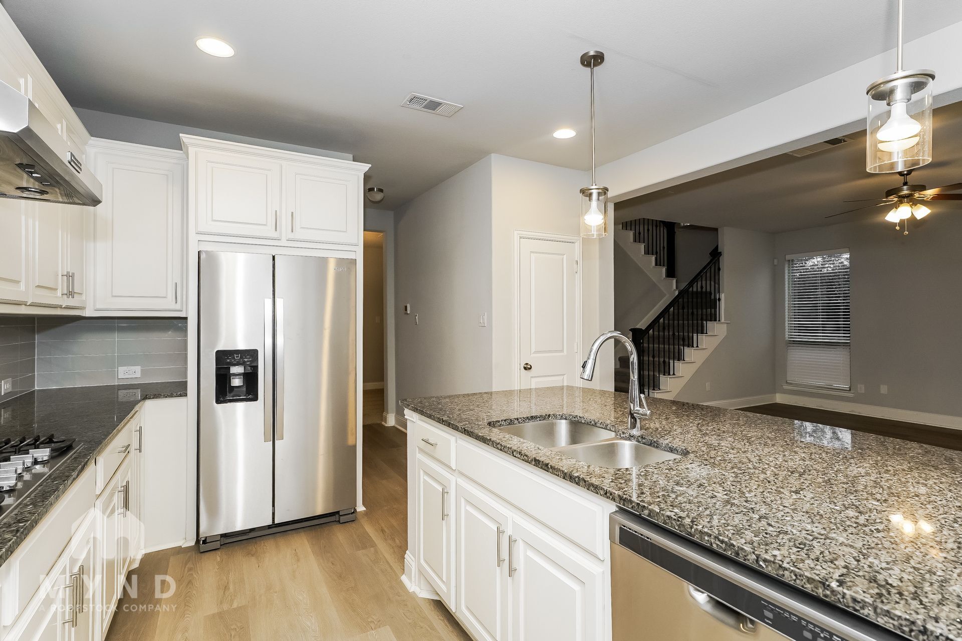 Building Photo - 120 Knight of Realm Blvd