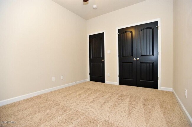 Building Photo - 374 Frisco Wy