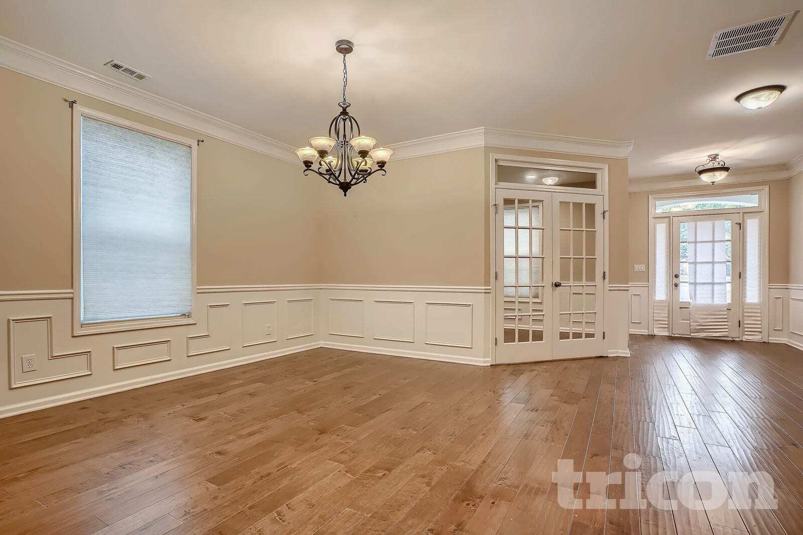 Building Photo - 341 Revolution Dr