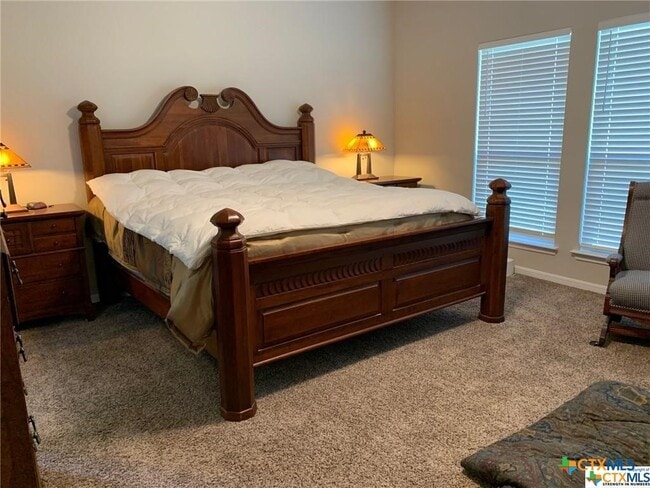 Building Photo - 515 Salt Lick Dr