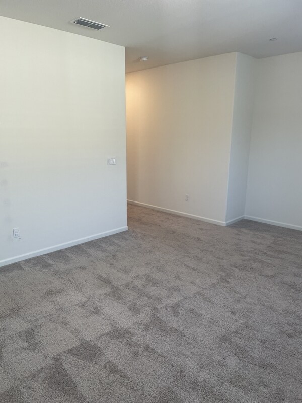 Building Photo - 5820 Kristina Pl