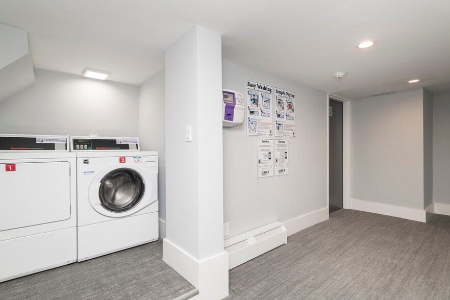 Building Photo - 1999 Commonwealth Ave