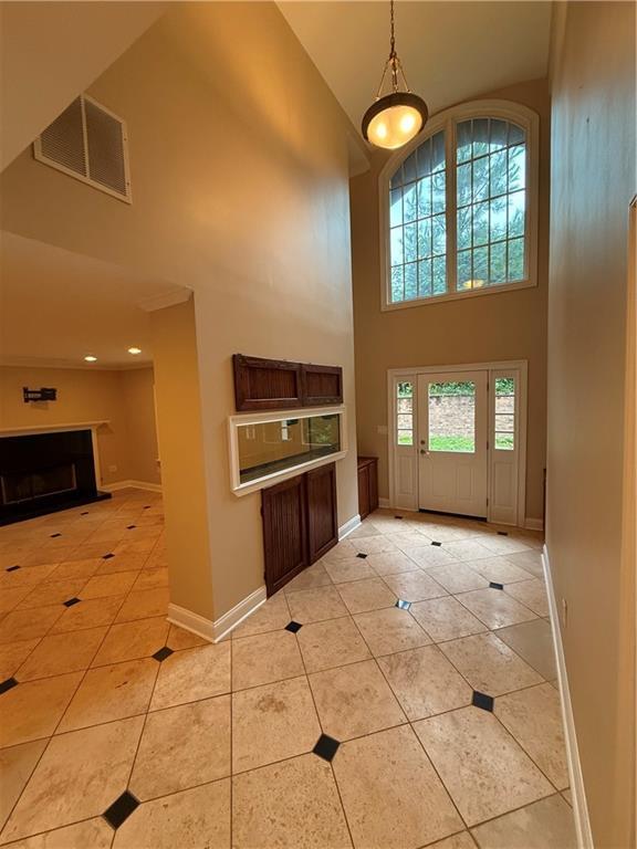 Building Photo - 1505 Hillcrest Dr