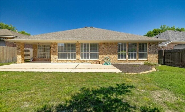 Building Photo - 10133 Cassandra Dr