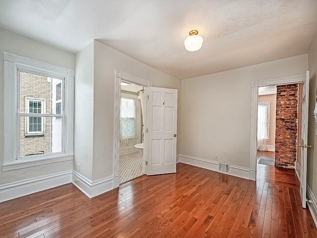 Building Photo - 130 Boroview Ave