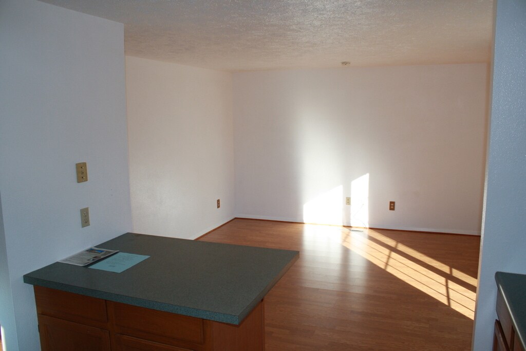 TV room off of kitchen - 3524 English Court
