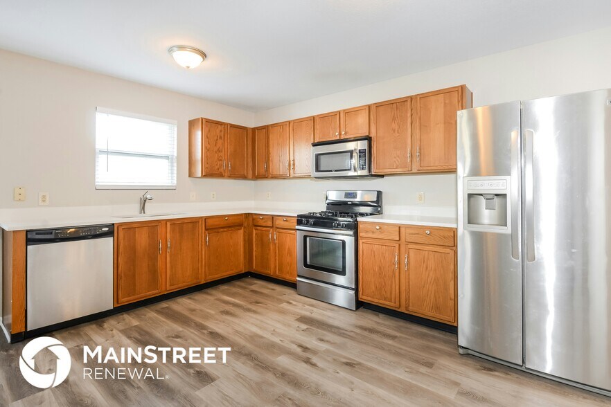 Building Photo - 3053 W Meadowbend Ln