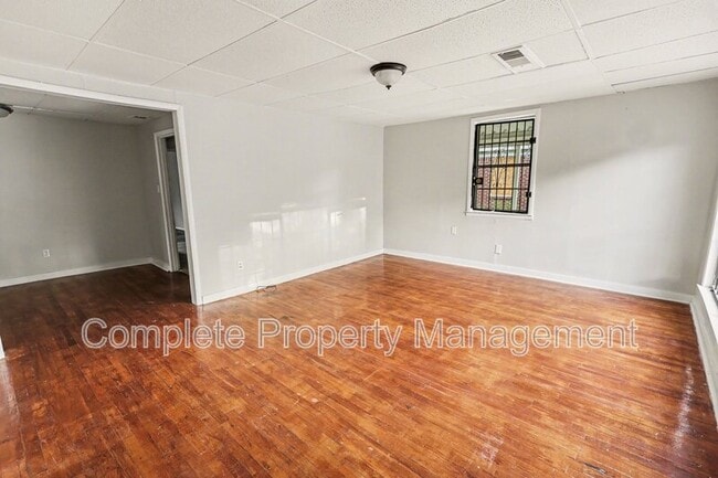 Building Photo - 6025 Ivy St