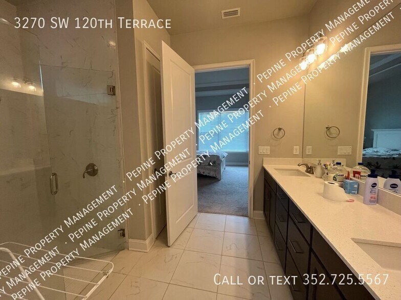 Building Photo - 3270 SW 120th Terrace