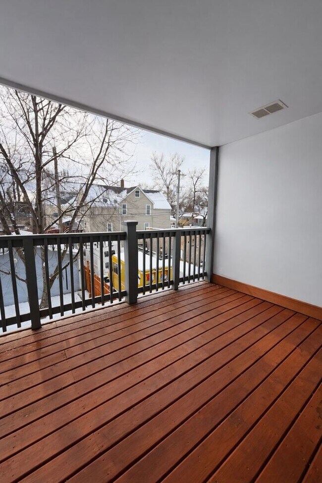 Building Photo - 4151 W Fullerton Ave