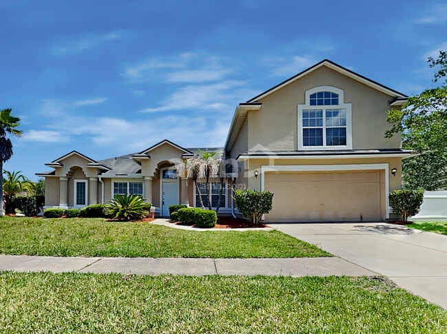 Building Photo - 10235 Meadow Pointe Dr