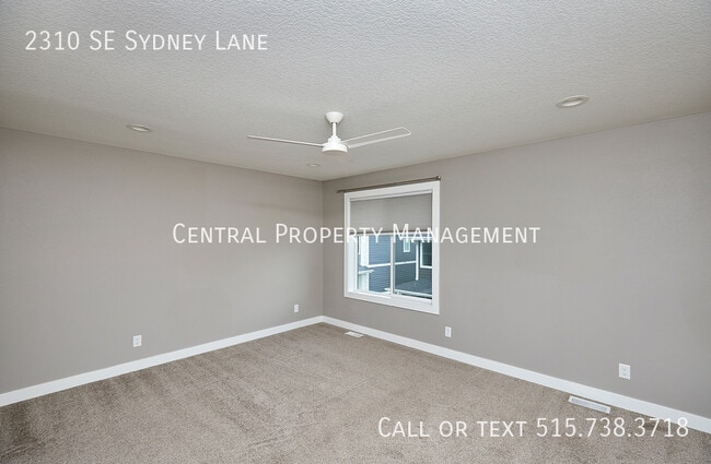 Building Photo - 2310 SE Sydney Ln