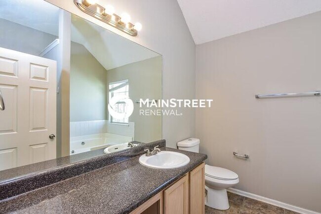 Building Photo - 3 Bedroom Pet-Friendly Home in Decatur, GA with Main Street Renewal