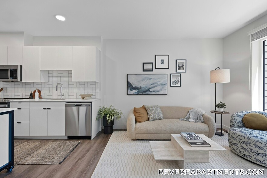 Building Photo - 62 Boylston St