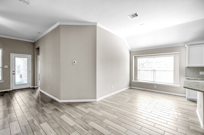 Building Photo - 2372 Old Stone Dr