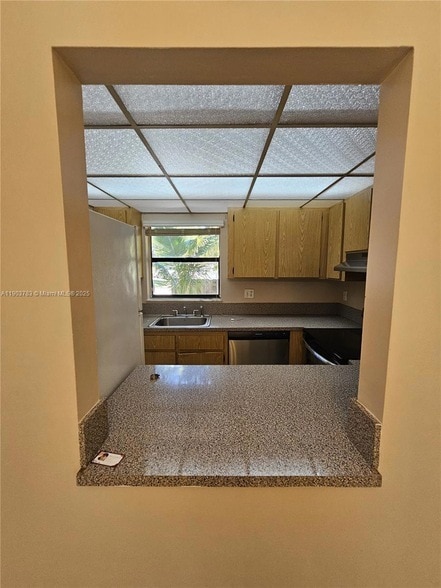 Building Photo - 1630 Sandpiper Blvd