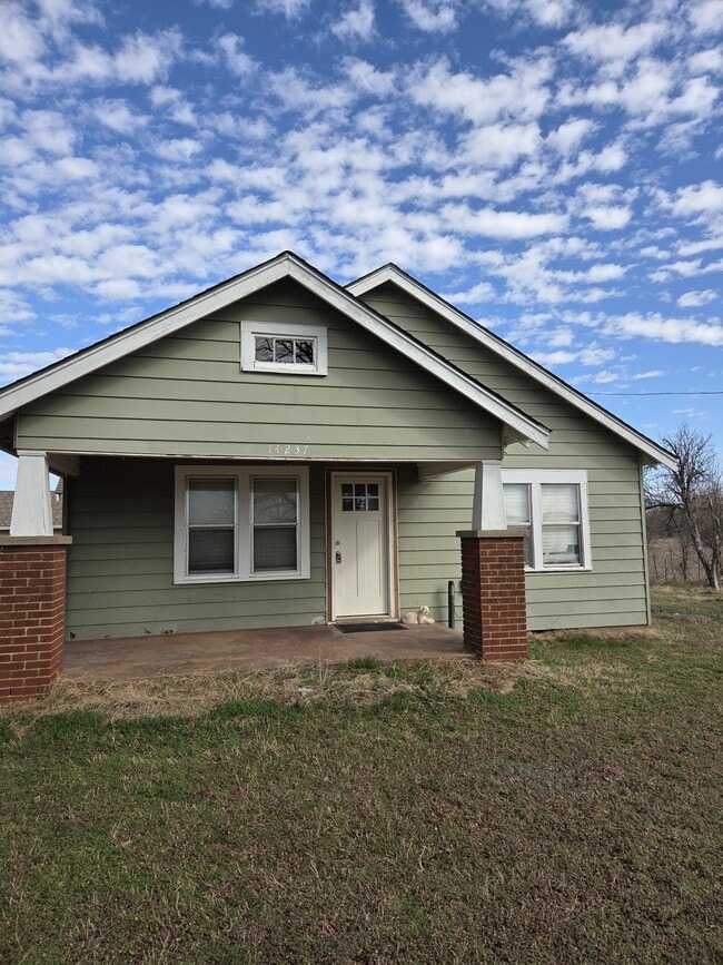 Building Photo - 14237 SW 44th St