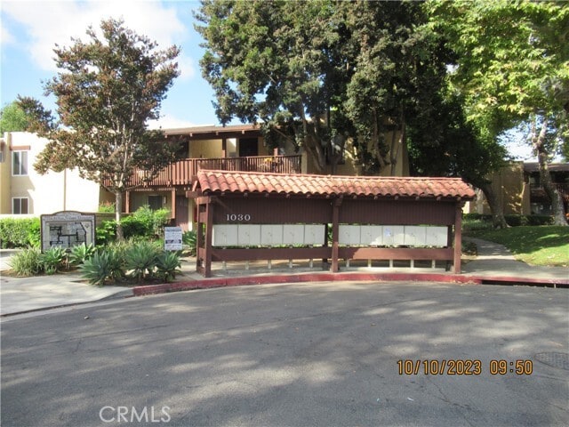 Building Photo - 1030 W MacArthur Blvd