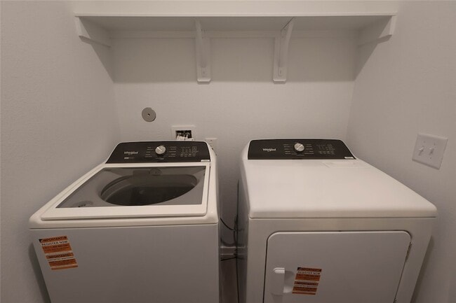 Building Photo - 15369 Dapple Blf Ln