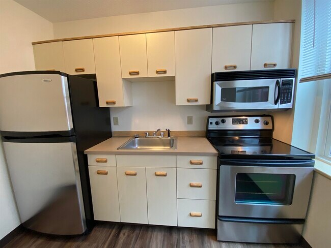 Building Photo - 30 Hanover St