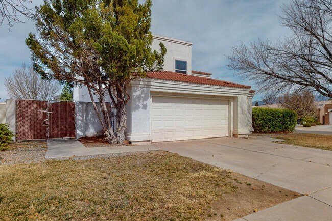 Building Photo - 2 story 4 bedroom