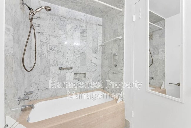 Building Photo - 700 Biltmore Way