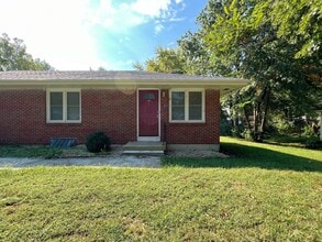 Building Photo - SEE IT NOW: Beautiful 2-Bedroom Home in Lo...