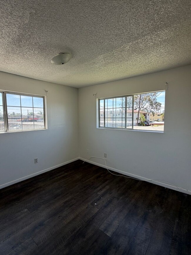 Building Photo - 7782 Mandrell Dr