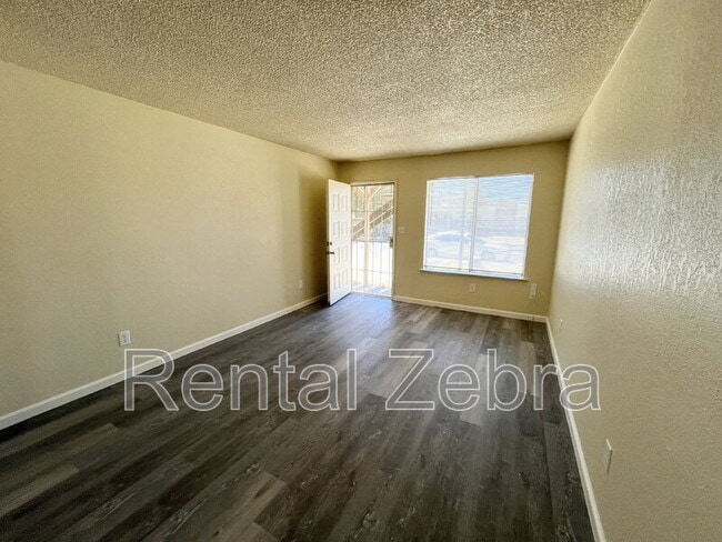 Building Photo - 1183 Kelso St