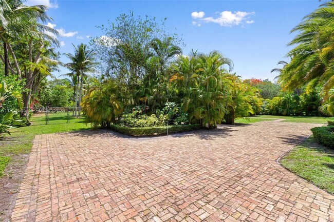 Building Photo - 8030 SW 120th St