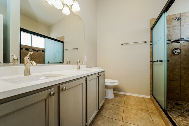 Building Photo - Inviting 3-Bedroom Home in Tucson, AZ