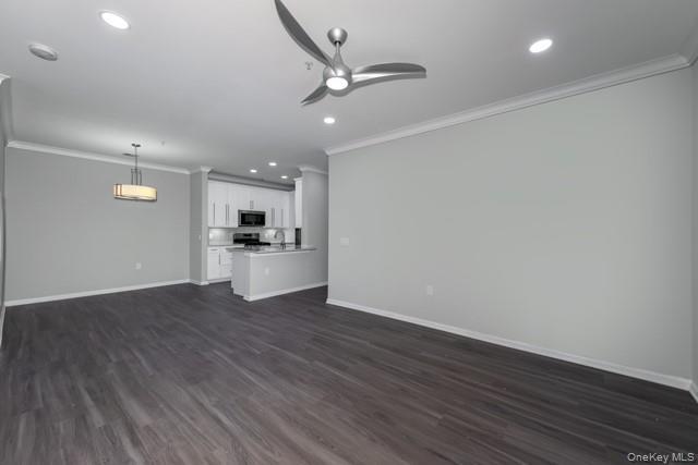 Building Photo - 828 Charles Pond Dr