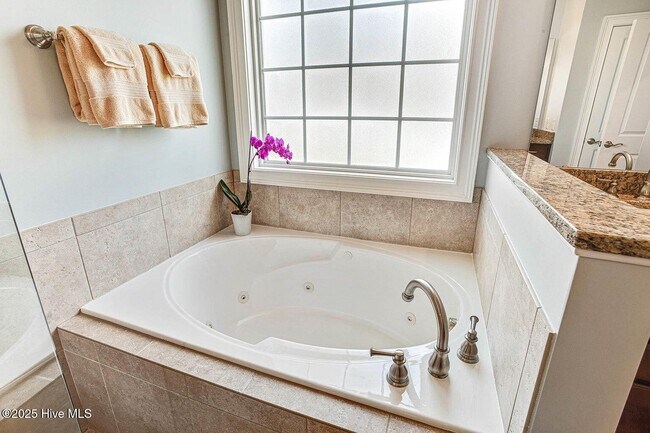 Building Photo - 103 Tomahawk Ct