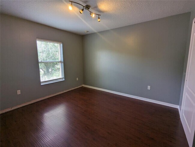 Building Photo - 17527 Balmaha Dr