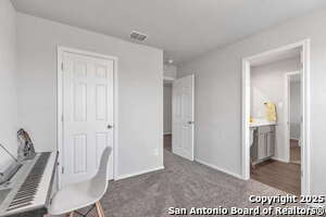 Building Photo - 610 Pleasanton Way