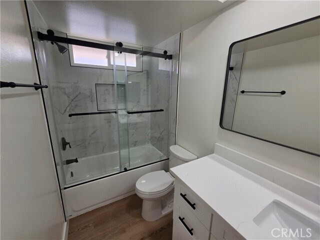 Building Photo - 8831 Sailport Dr